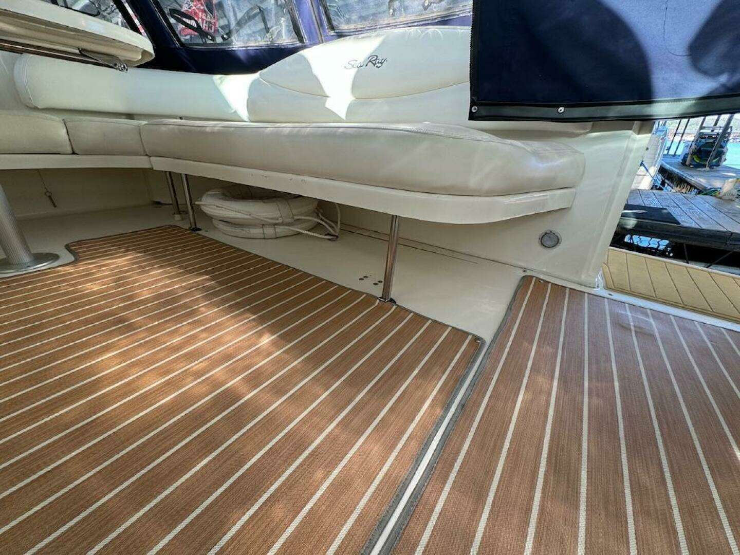 2004 Sea Ray 380 Sundancer - Image 50
