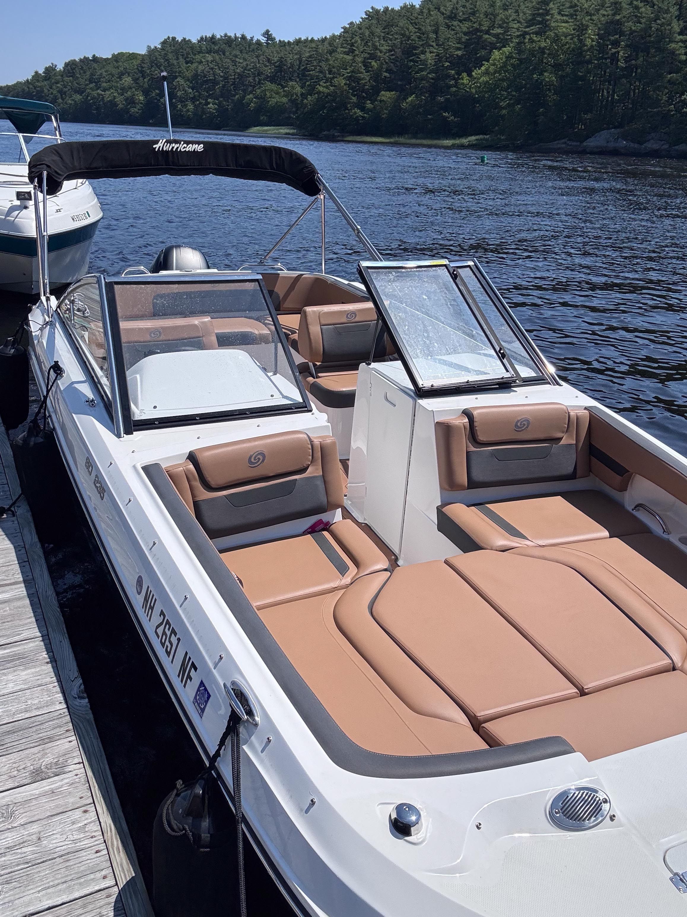 2024 Hurricane SunDeck 235 OB - 7