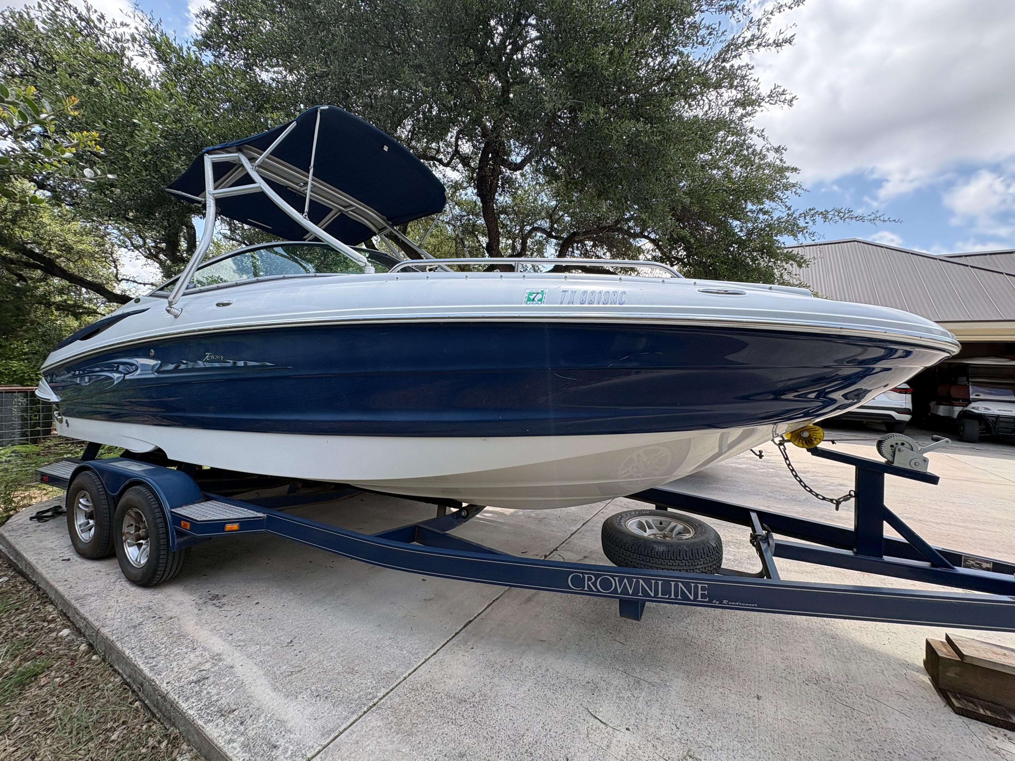 2005 Crownline 240 EX