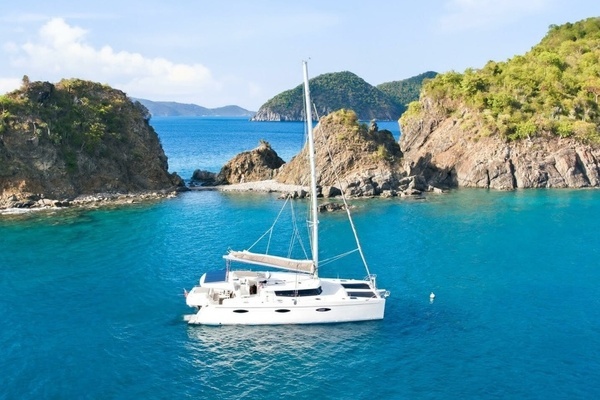 2013 Fountaine Pajot Sanya 57