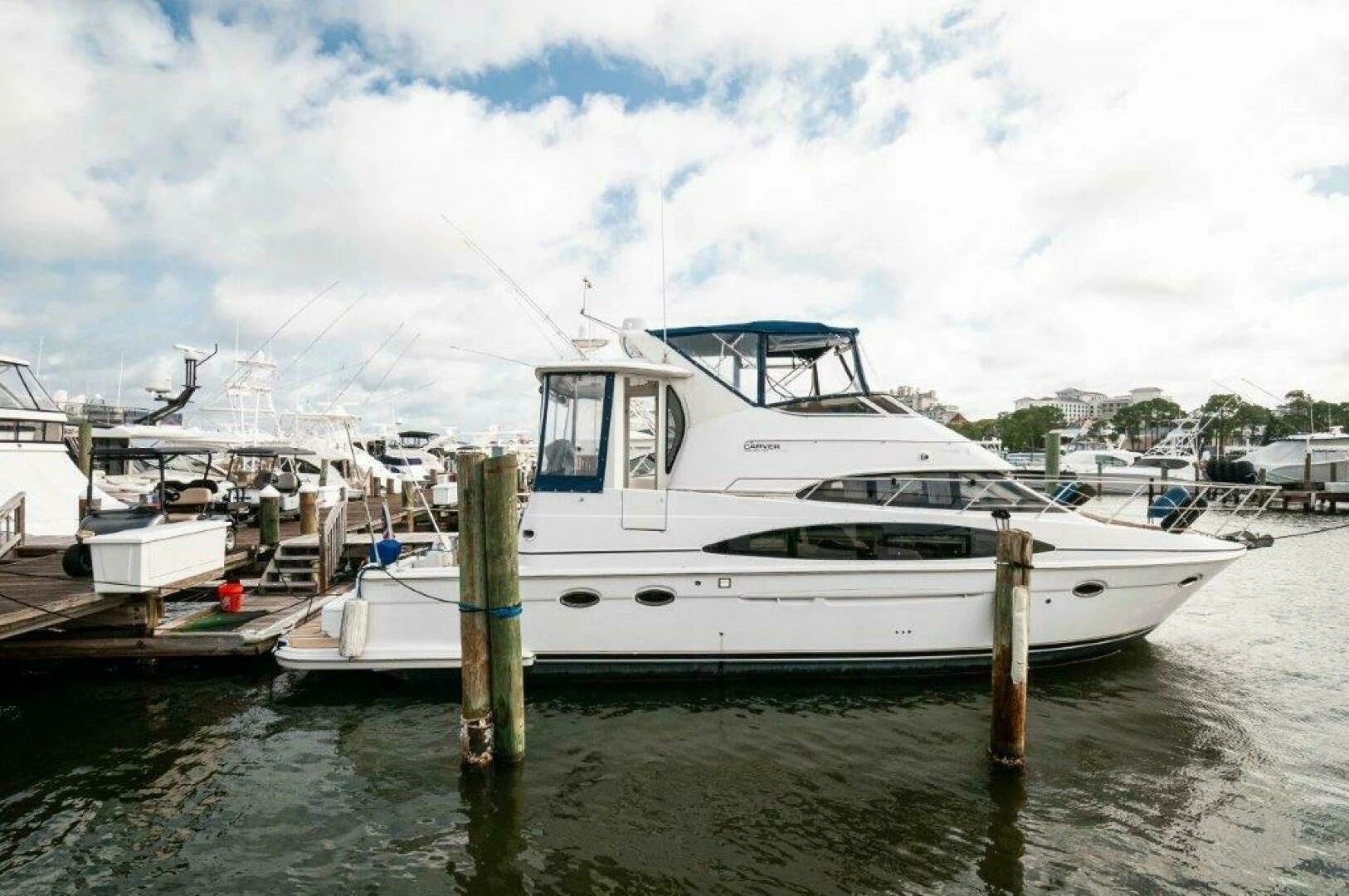 2002 Carver 444 Cockpit Motor Yacht - Image 33