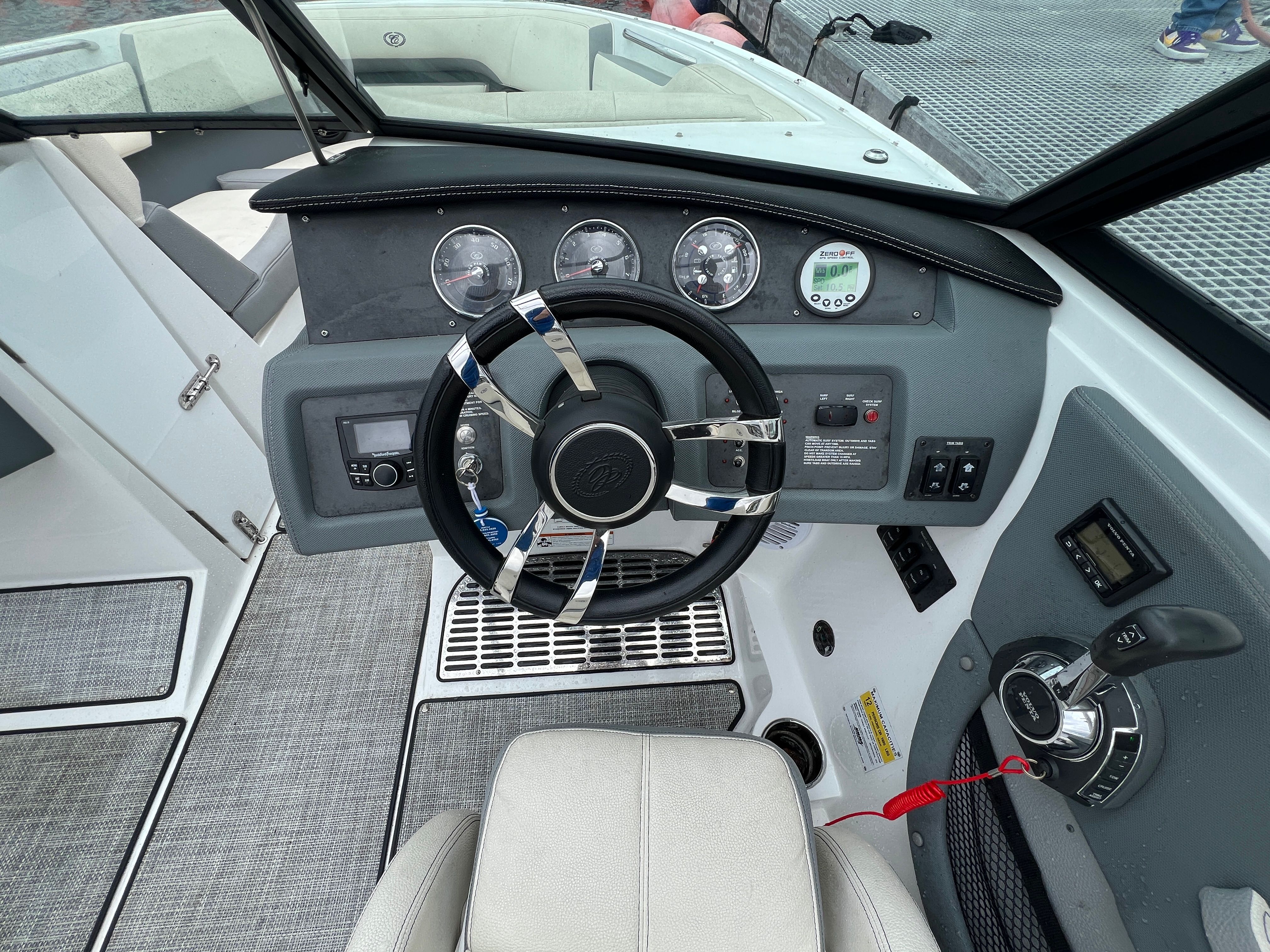 2020 Cobalt CS23 Surf - 17
