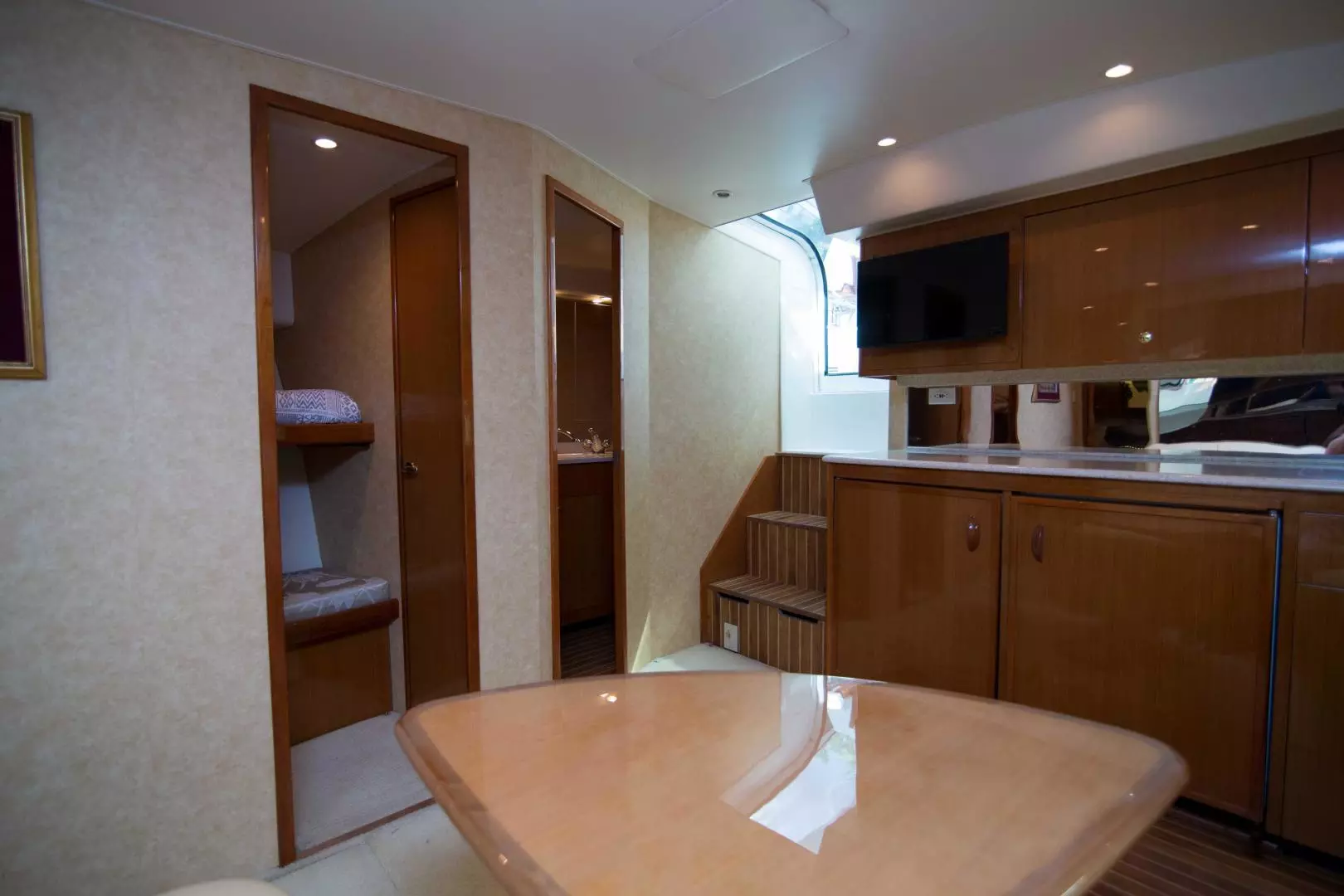 2001 Viking 50 Express - Image 5