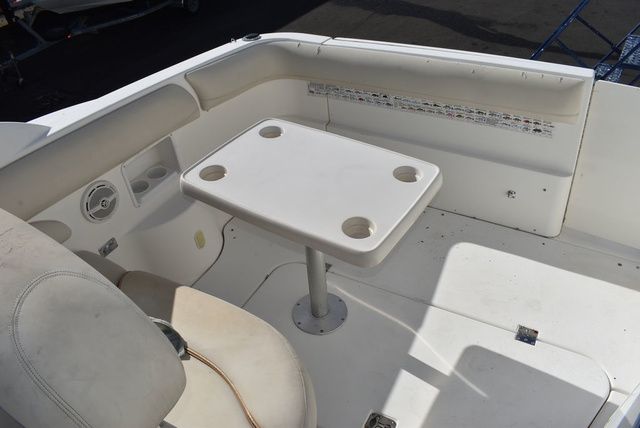 2005 Larson Cabrio 310 - 22
