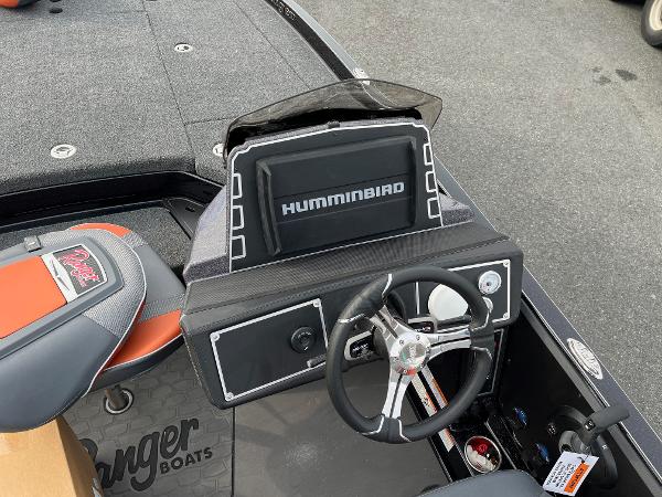 2025 Ranger Z520 boat dashboard with Humminbird display and steering wheel.