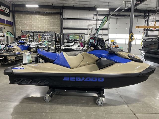 2026 Sea-Doo Wake 170 BRP Premium Audio, iDF, iBR - 11