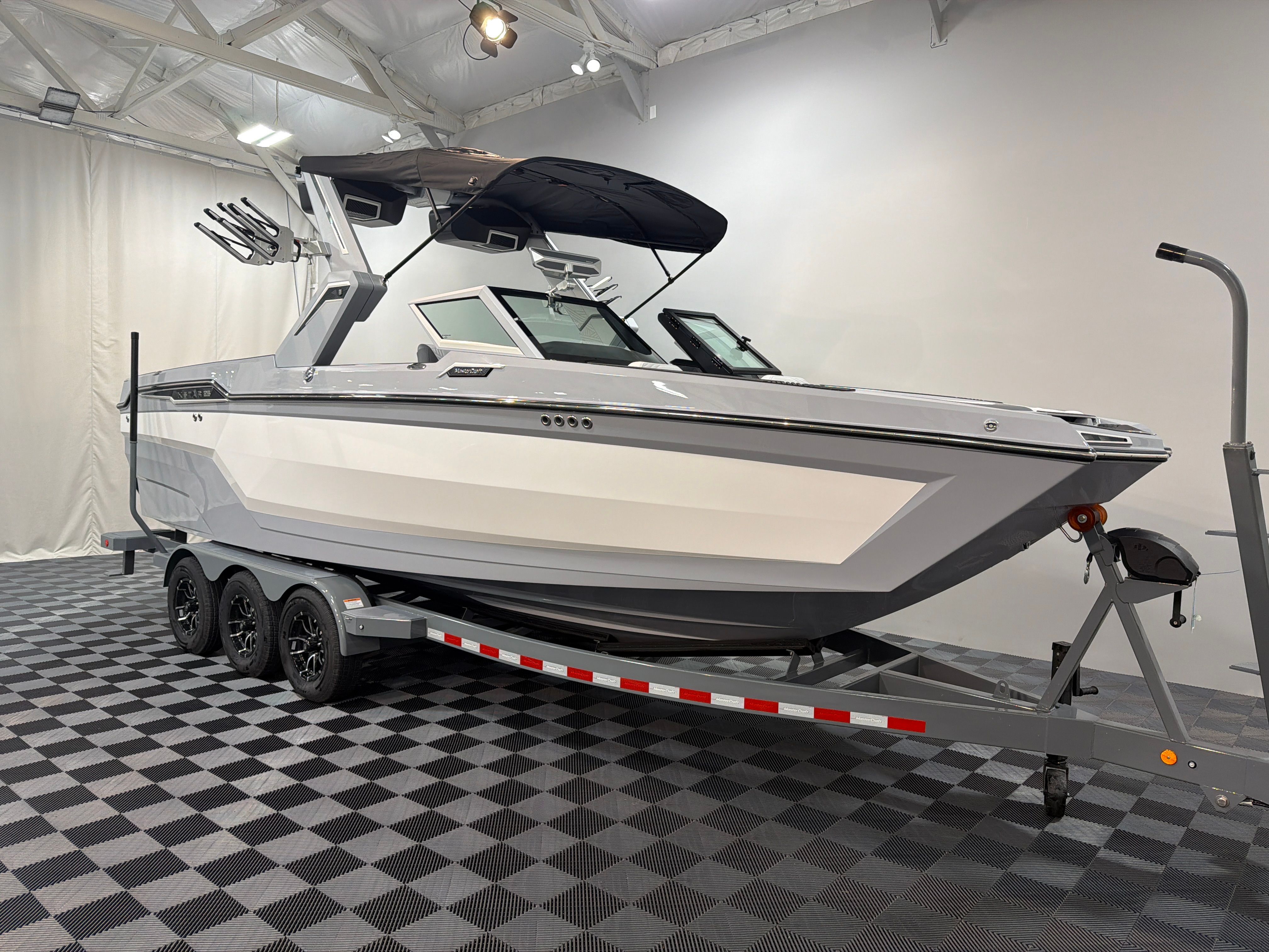 2026 MasterCraft XStar 25 - 2