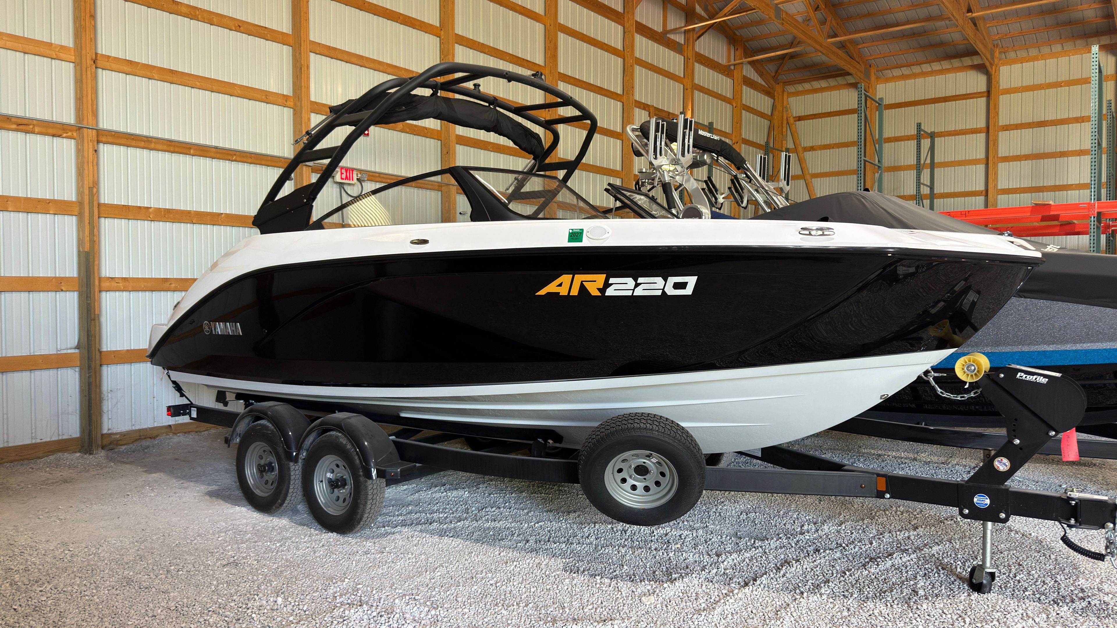 2024 Yamaha Boats AR220
