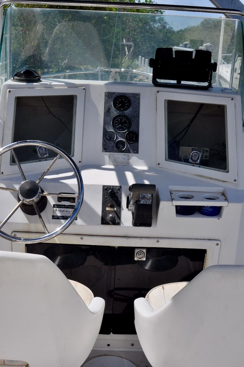 1992 Robalo 2120 Center Console - 3