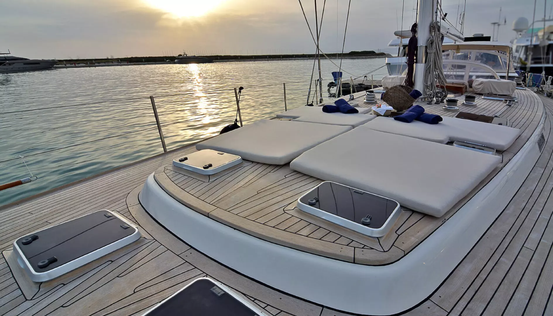 1988 Brooke Yachts — - Image 28