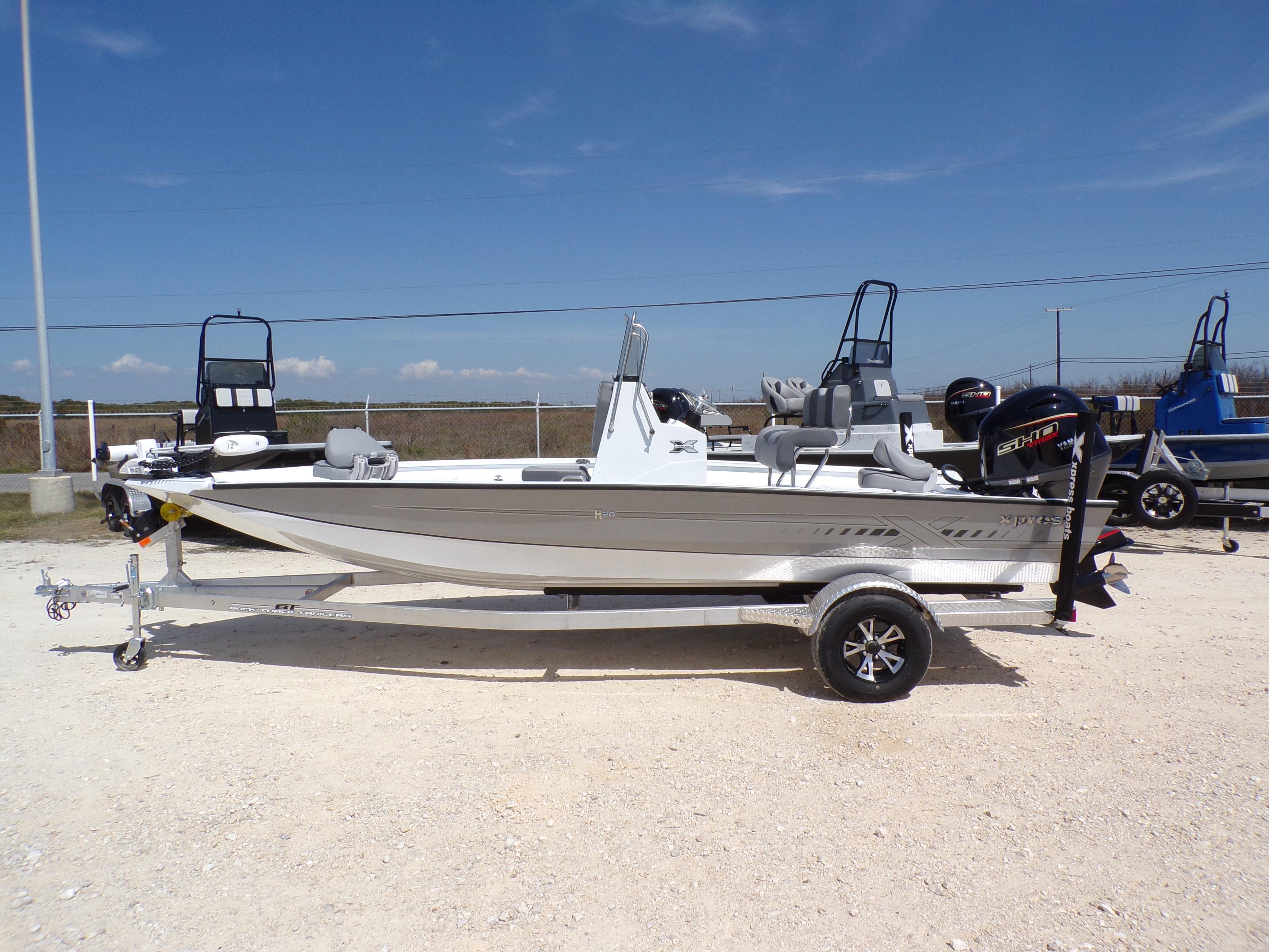 2025 Xpress H20B Bay