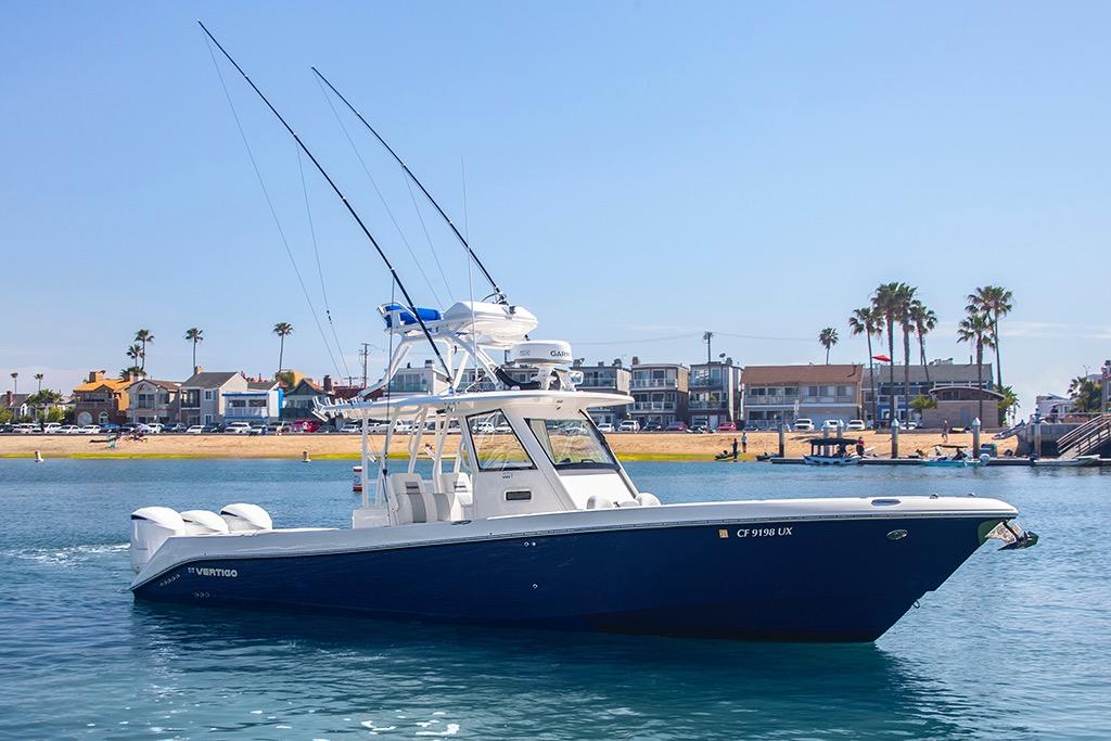 2013 Everglades 355 Center Console