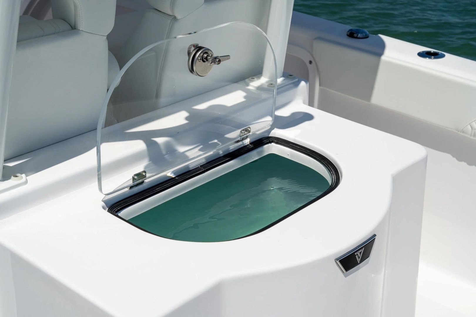 2026 Twin Vee 260 GFX2 CC - Image 9