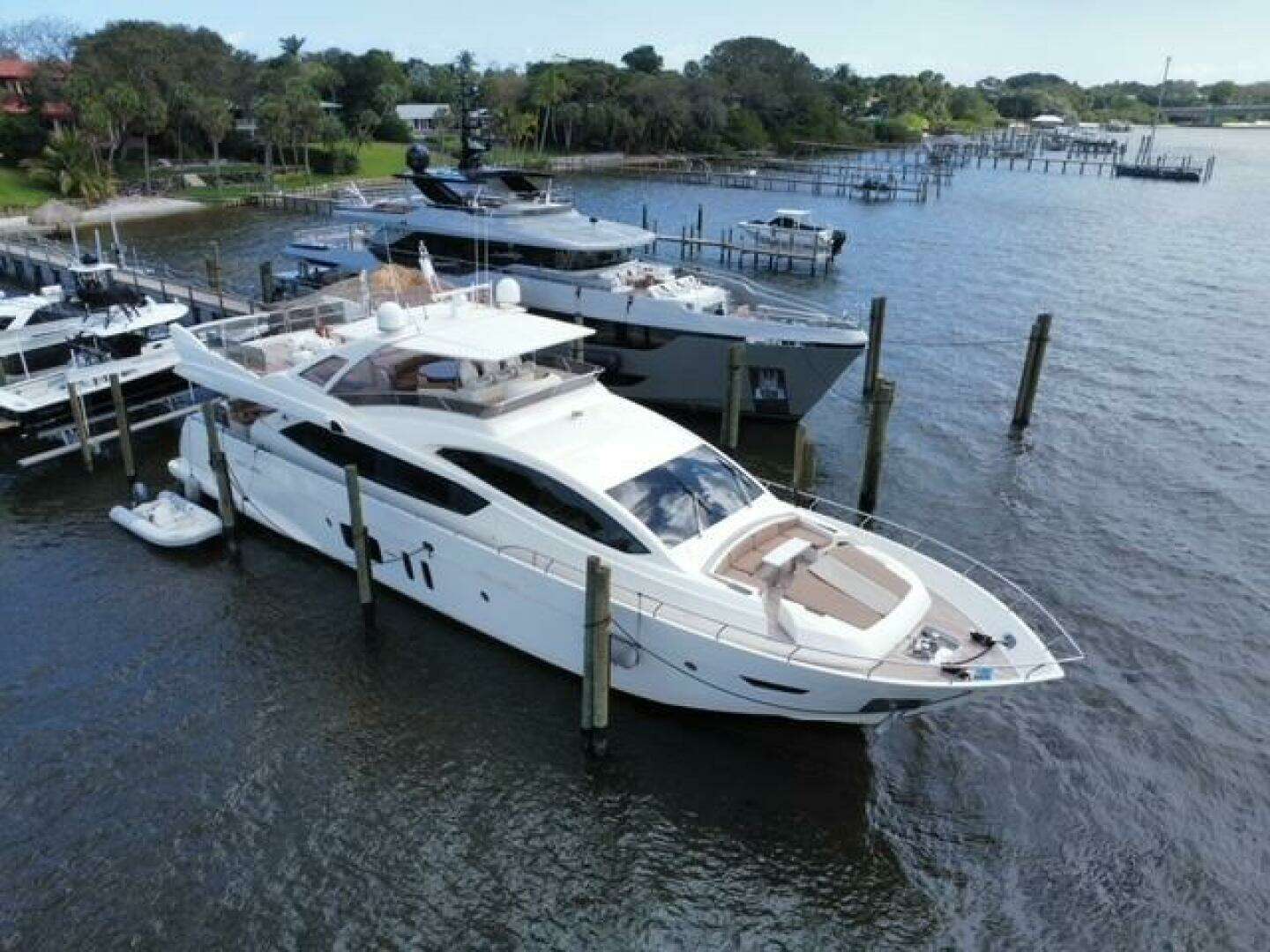 2009 Astondoa 95 GLX - Image 8