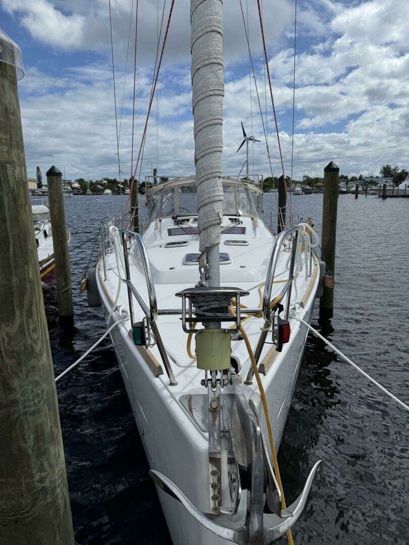 2012 Beneteau 43 - Image 4