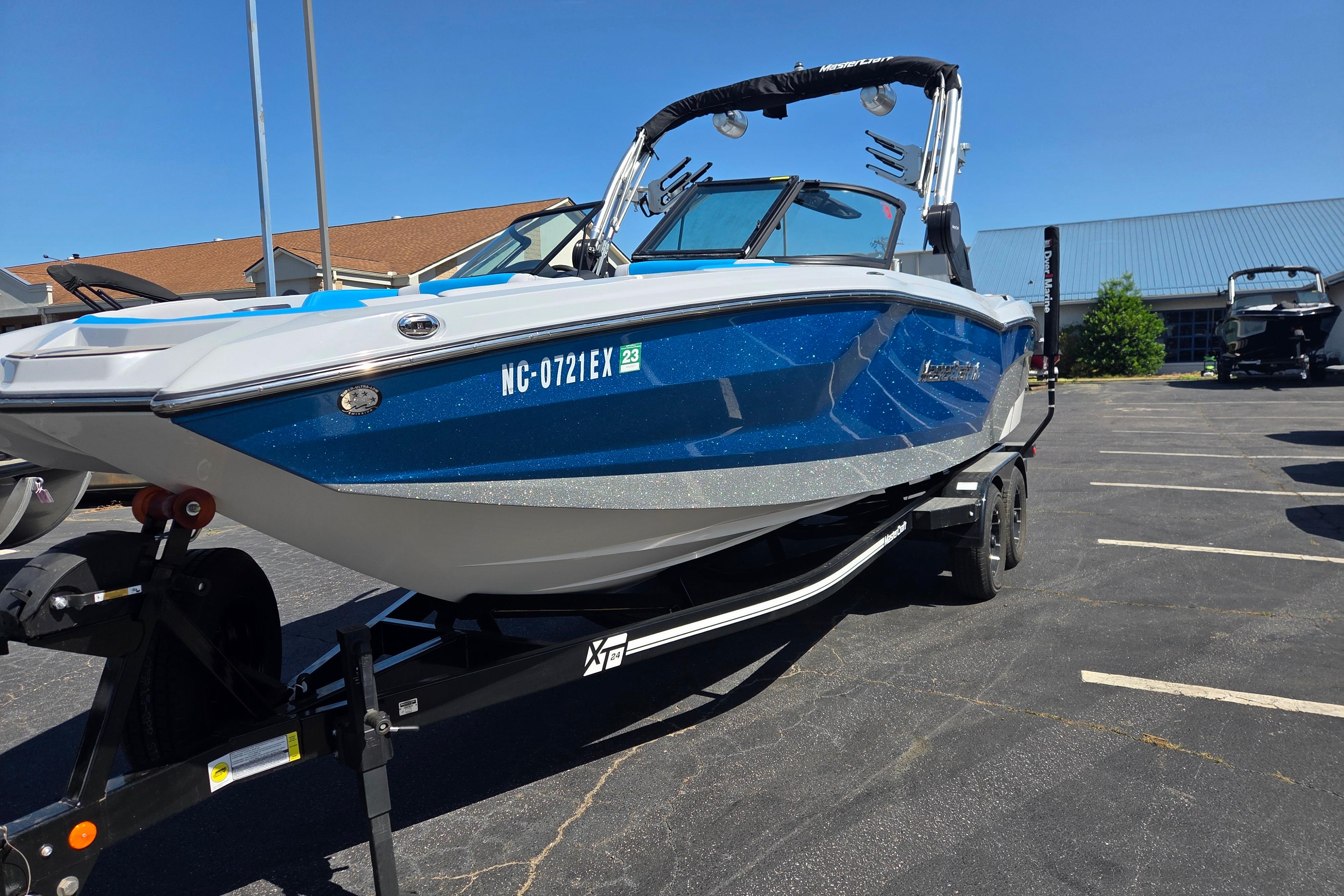 2022 MasterCraft NXT24