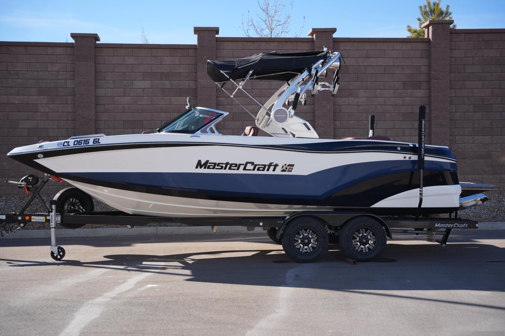 2019 MasterCraft XT22