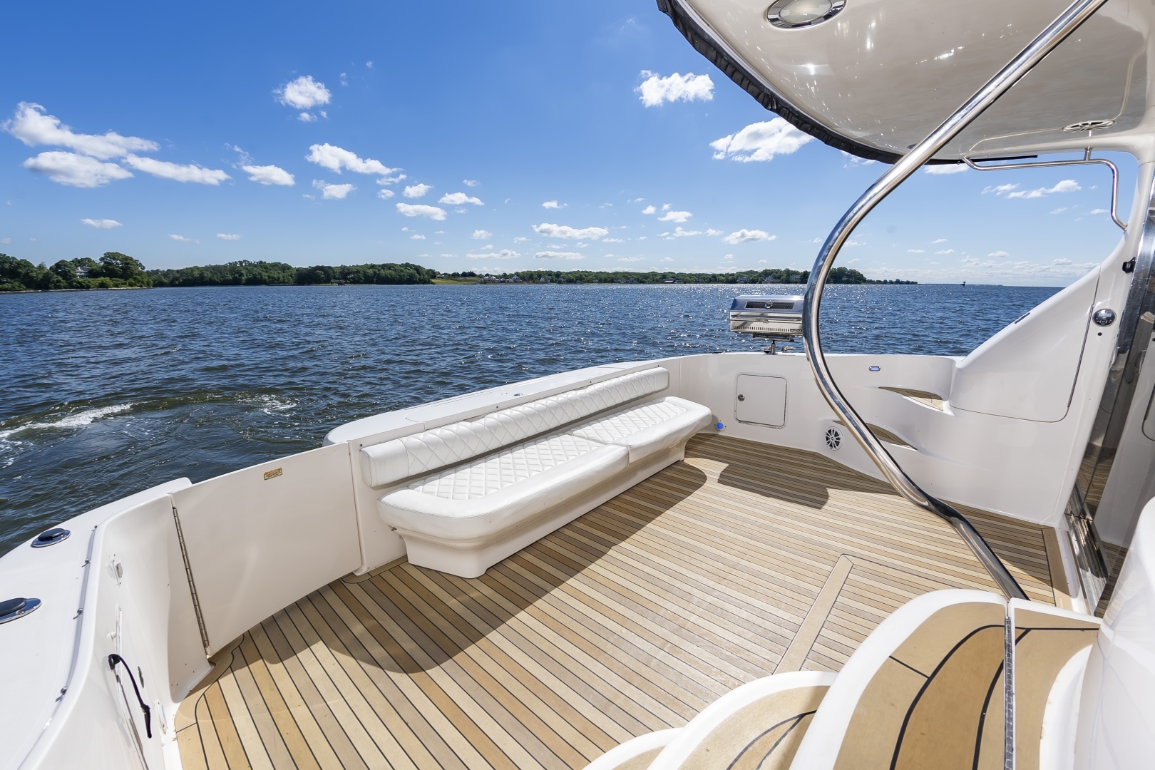 2002 Sea Ray 560 Sedan Bridge - Image 14