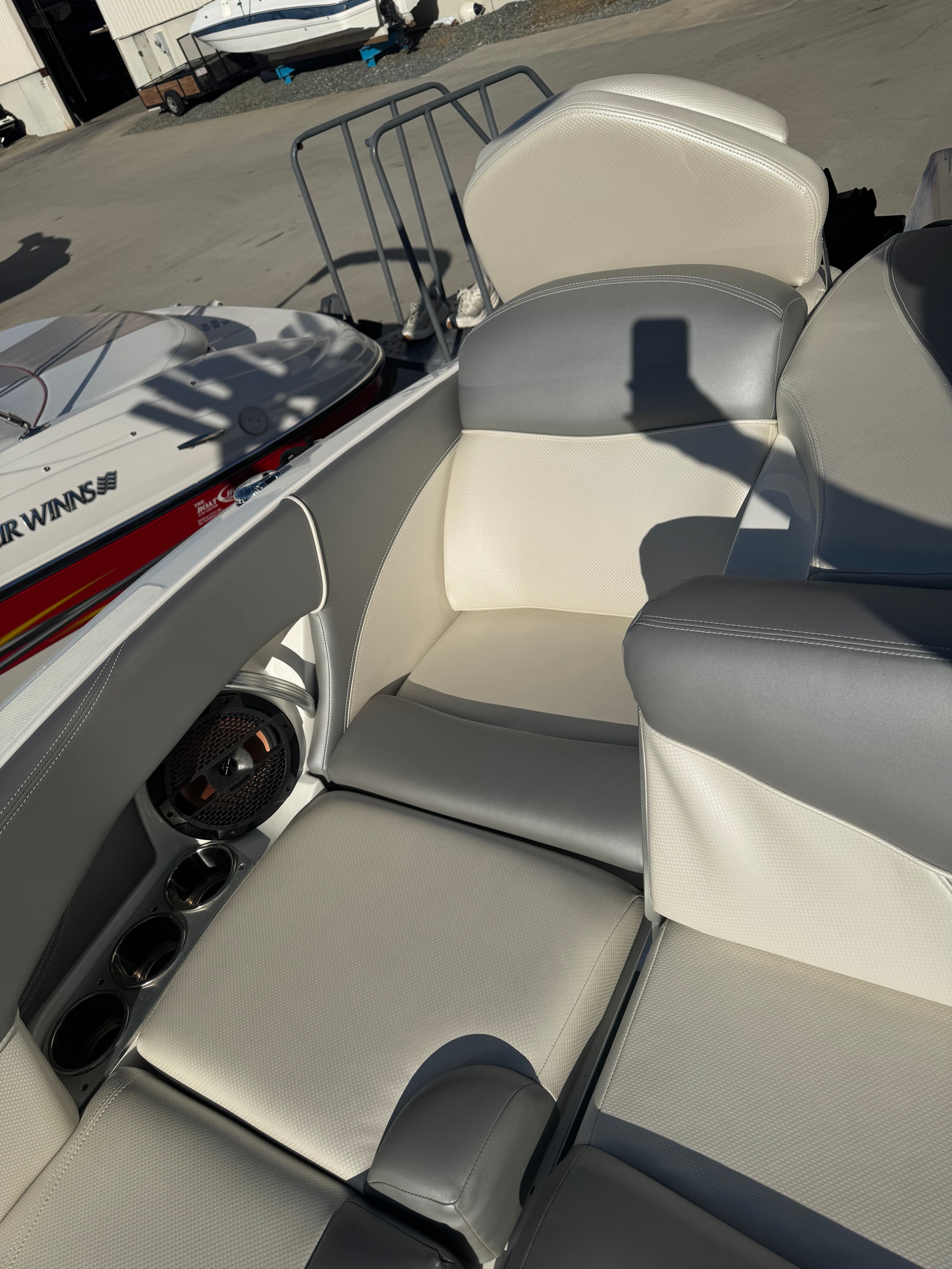 2018 MasterCraft X46 - 16