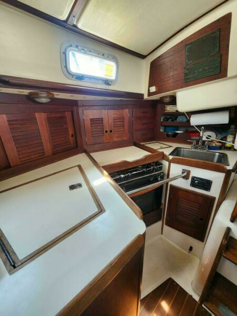 1986 Tartan 34-2 - Image 19