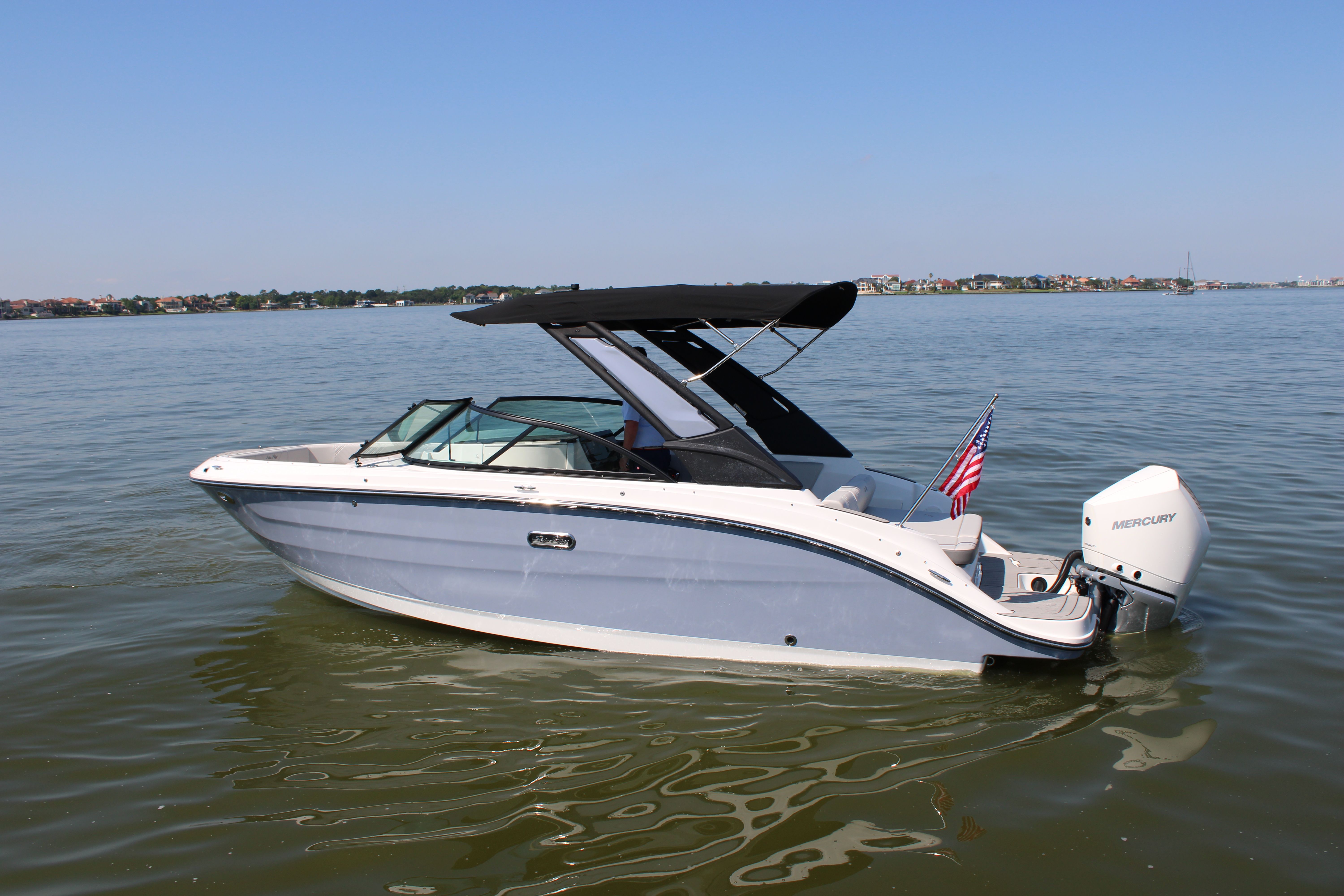 2026 Sea Ray SDX 230 Outboard