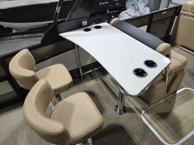 2026 BARLETTA BOATS Lusso 25UE - 17