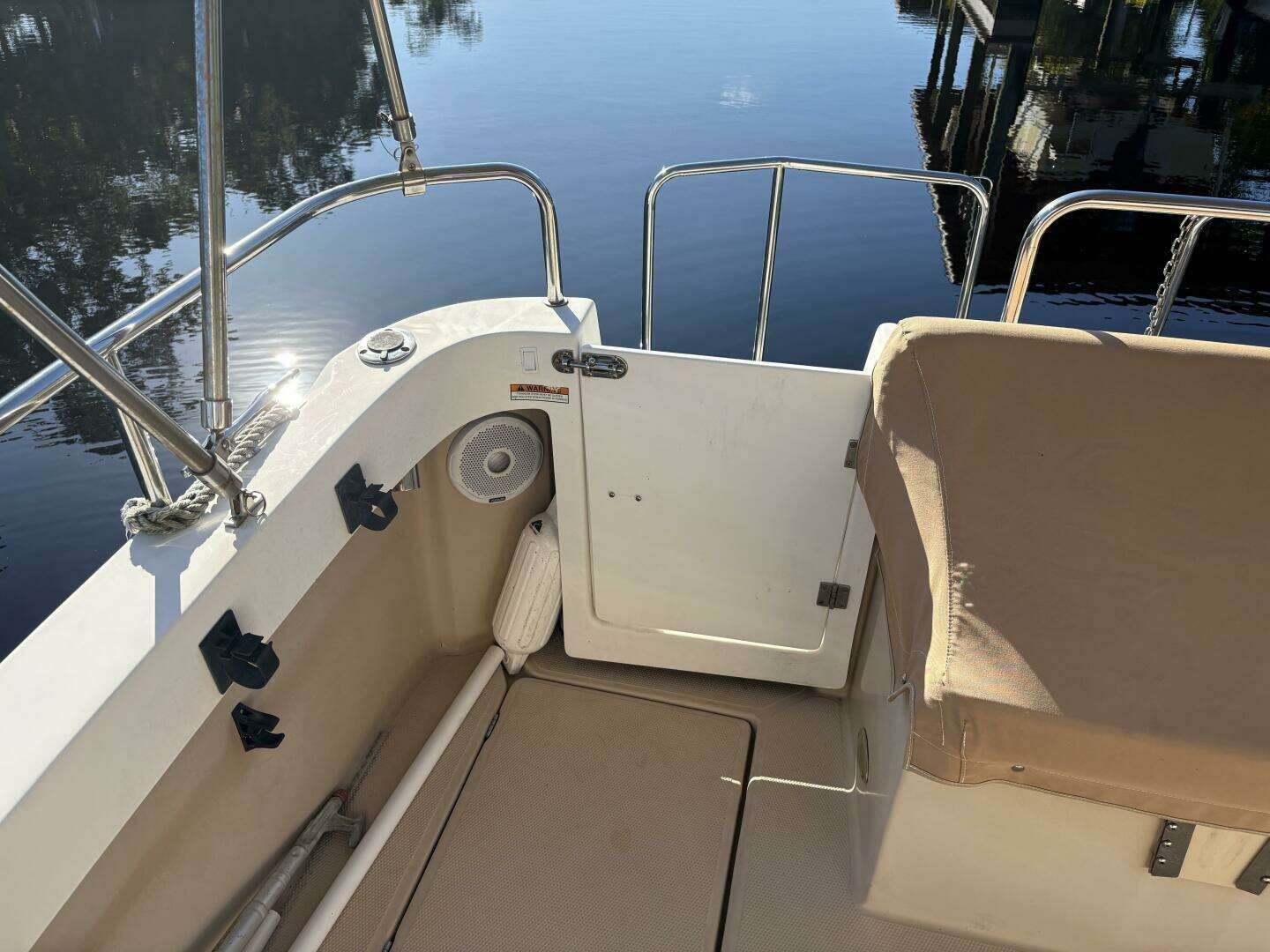 2014 Ranger Tugs R-27 - Image 9