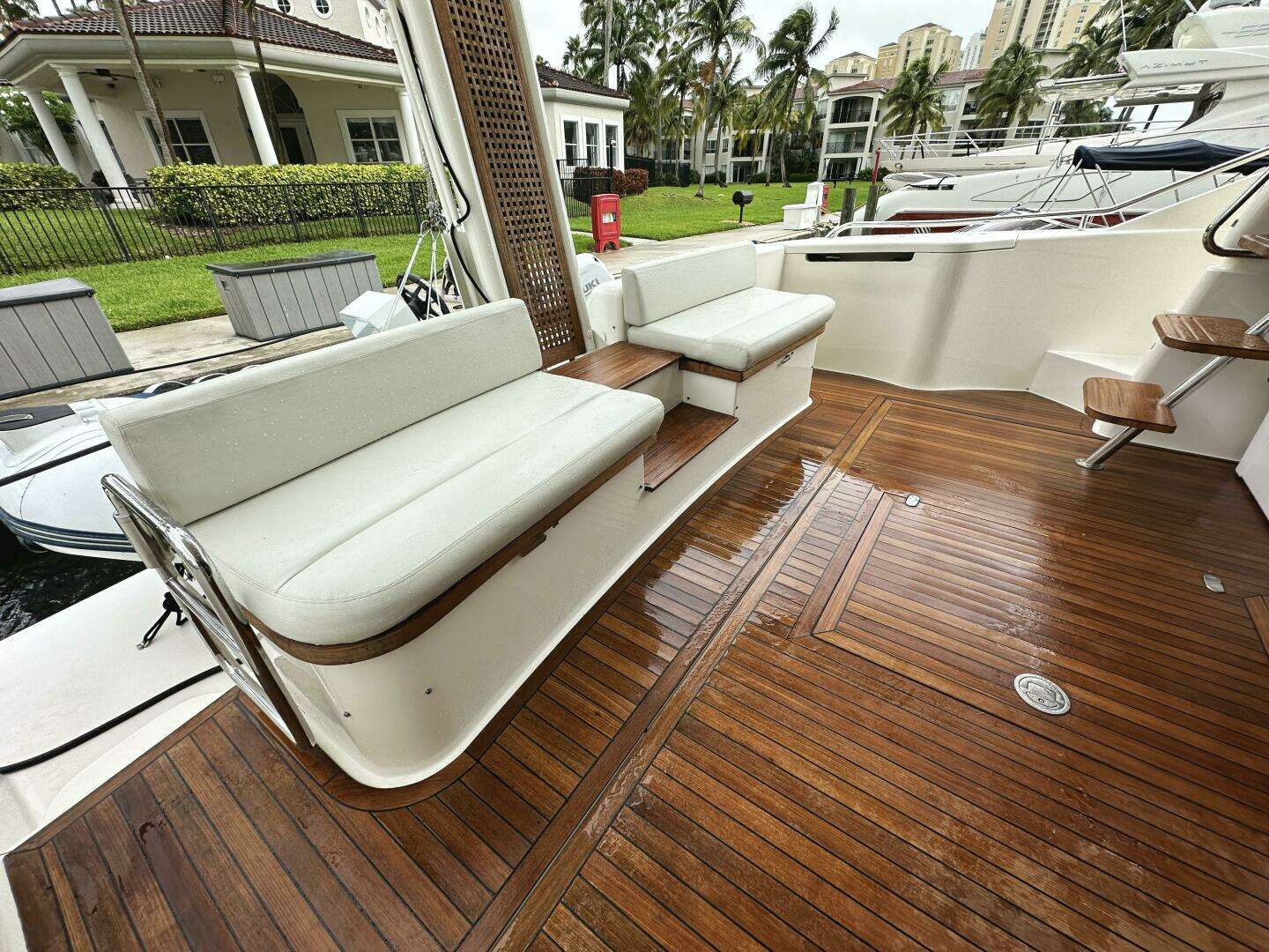 2014 Ferretti Yachts 530 - Image 2
