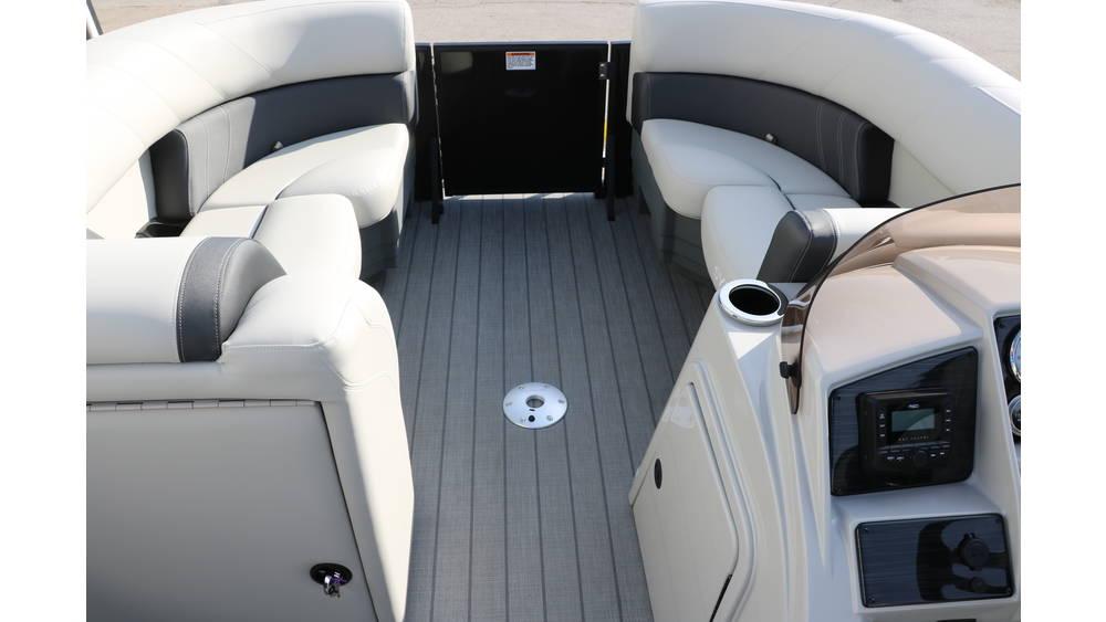 2026 Sylvan Mirage 820 CLZ DH Premium Pontoon Includes Custom Trailer - 12