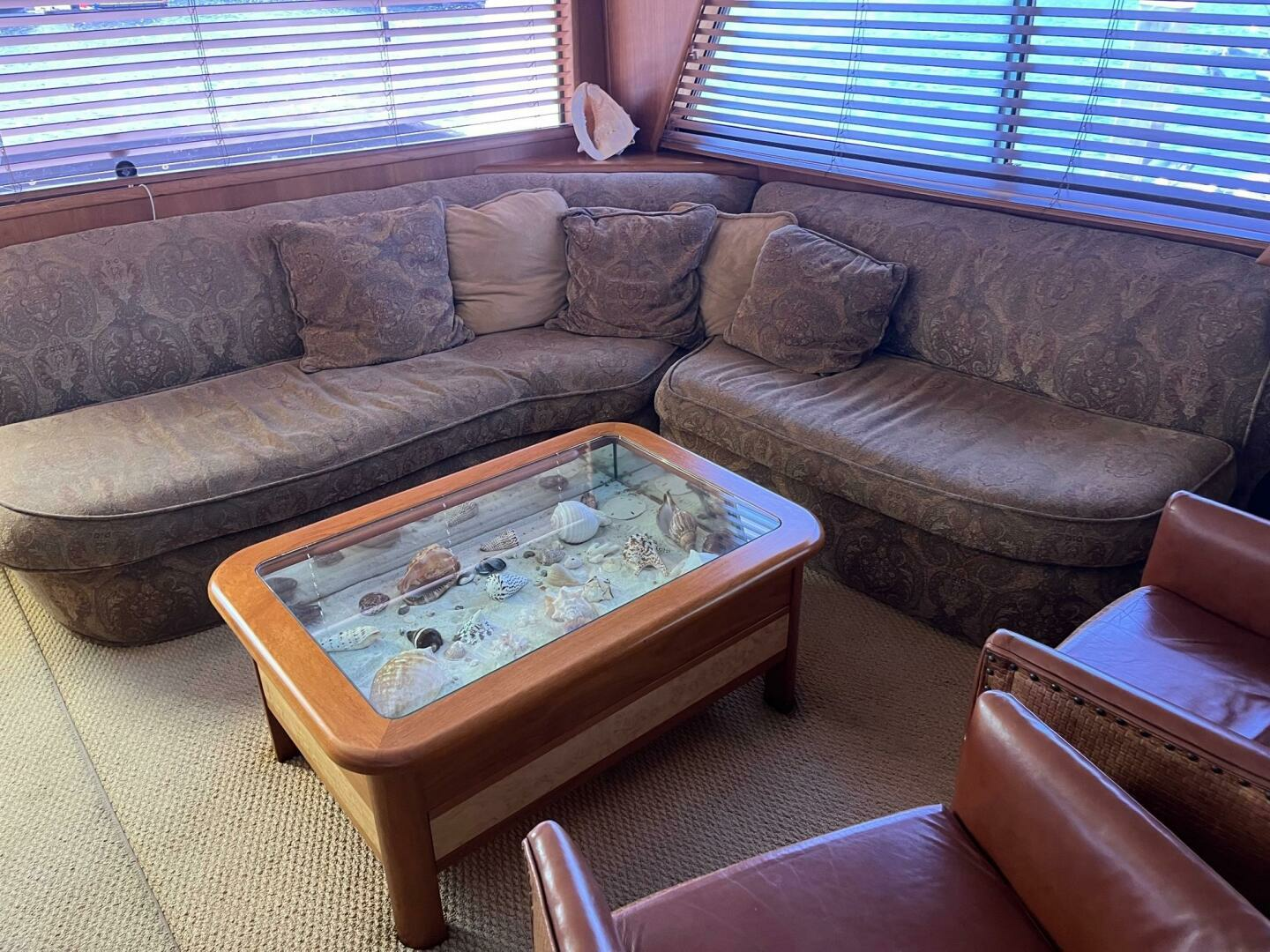 1986 Hatteras 70' Cockpit Motor Yacht - Image 36