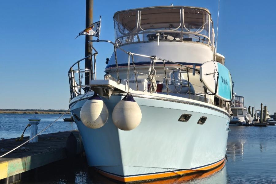 1989 Jefferson 42 SE Sundeck Motor Yacht