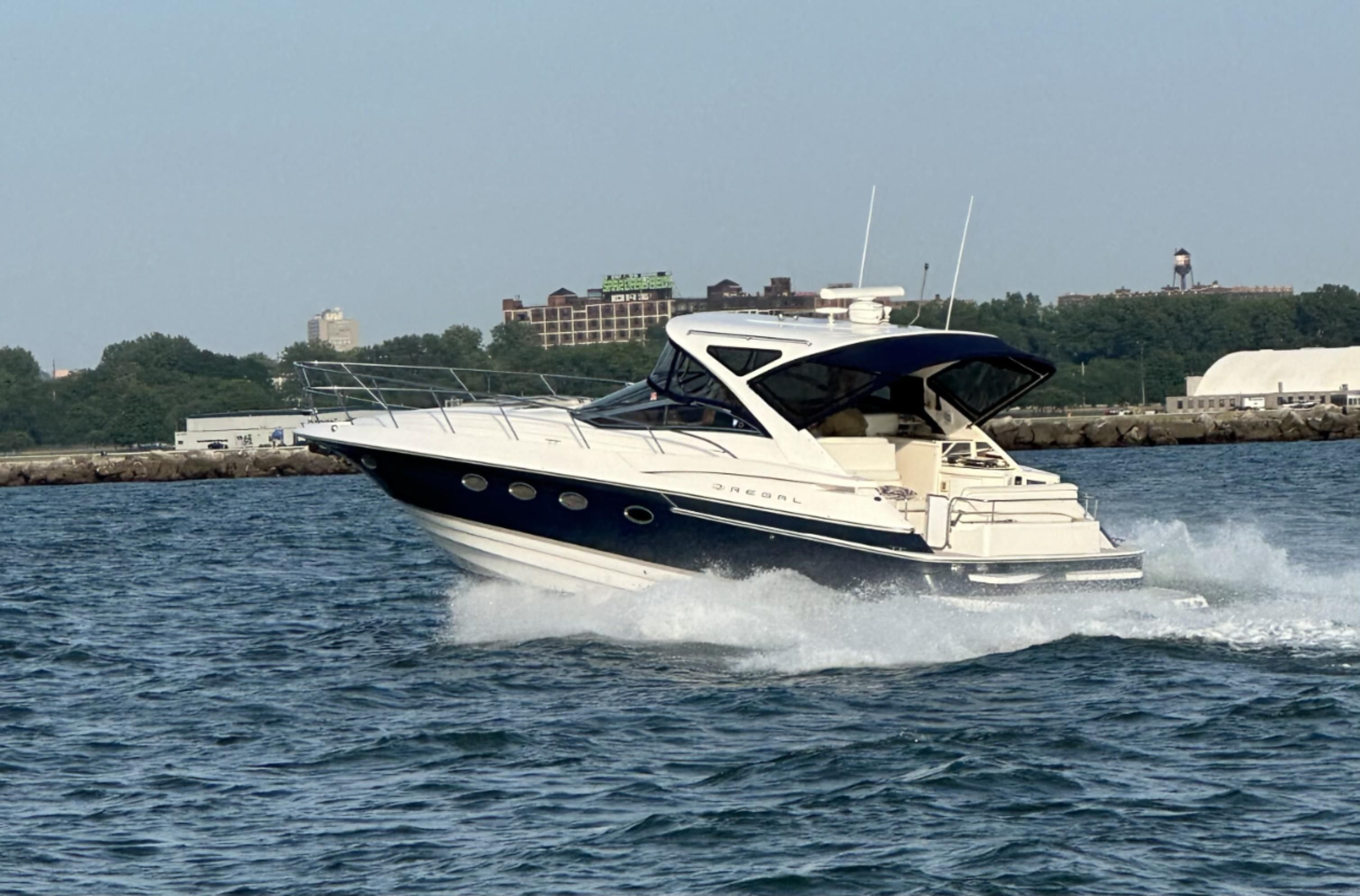 2009 Regal Commodore 4460 - 26