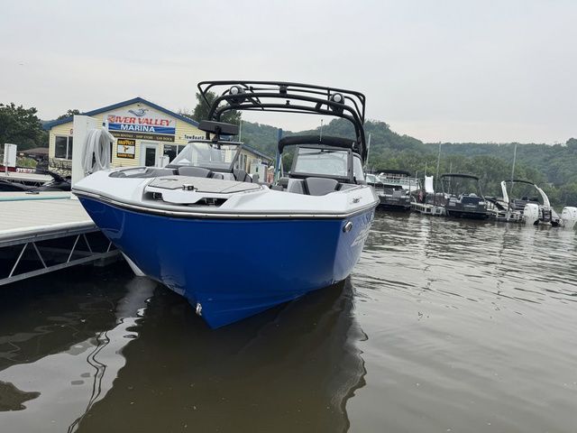 2025 Yamaha Boats 255XD - 5