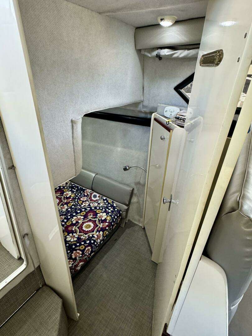 1997 Bayliner 2859 Ciera Express - Image 62