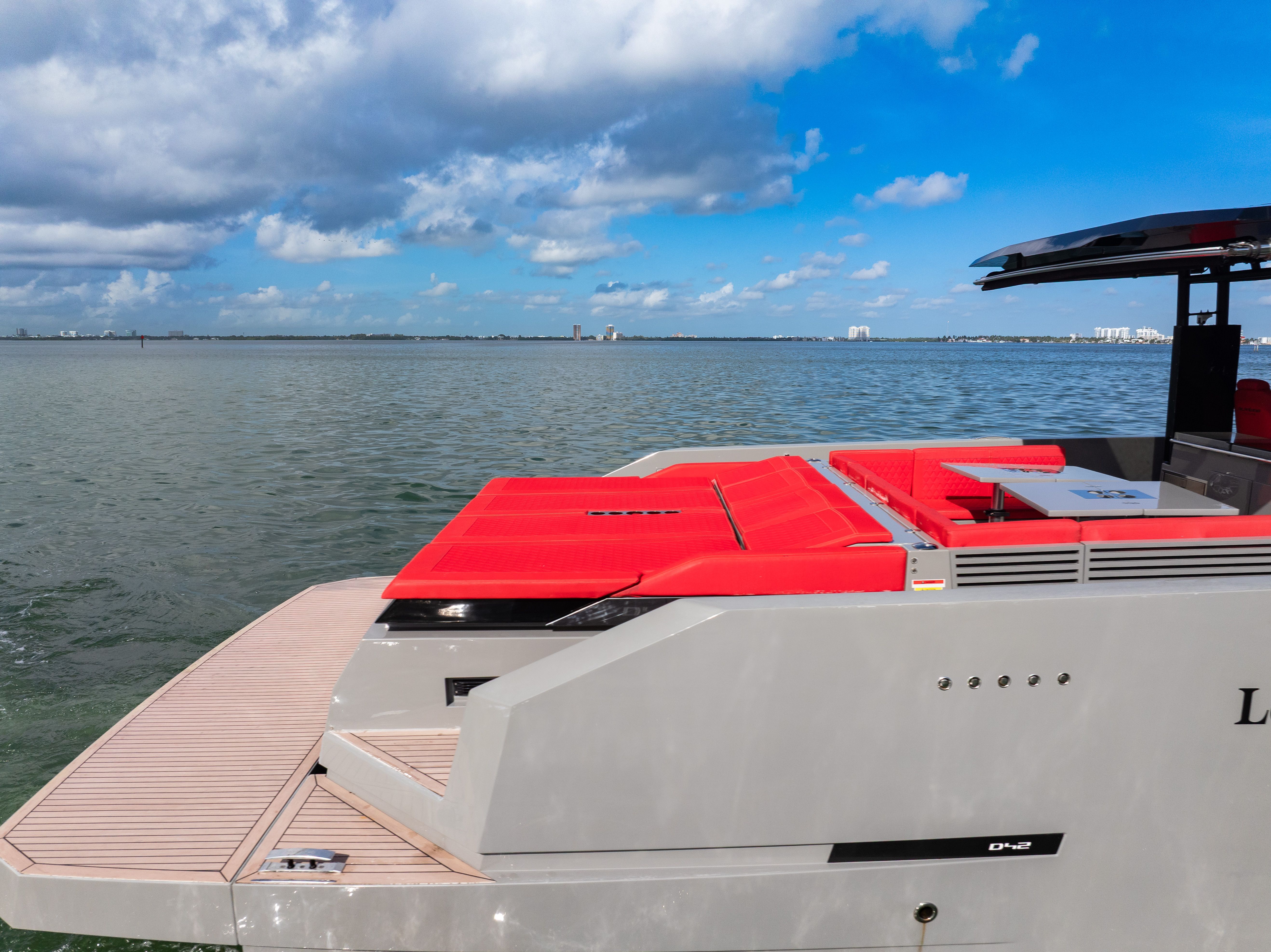 2023 De Antonio Yachts D42 Open - 17