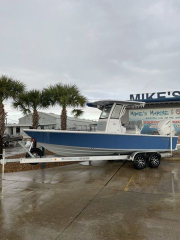 2026 Sportsman Masters 247 Bay Boat - 2