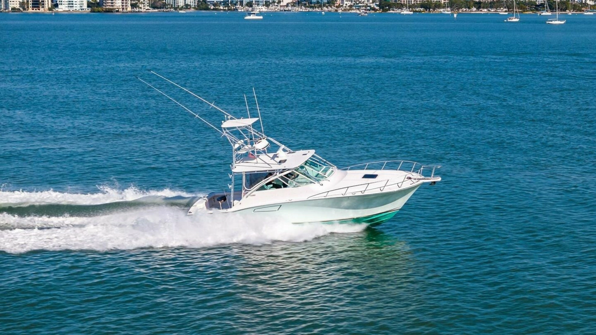 2005 Cabo 40 Express - Image 79