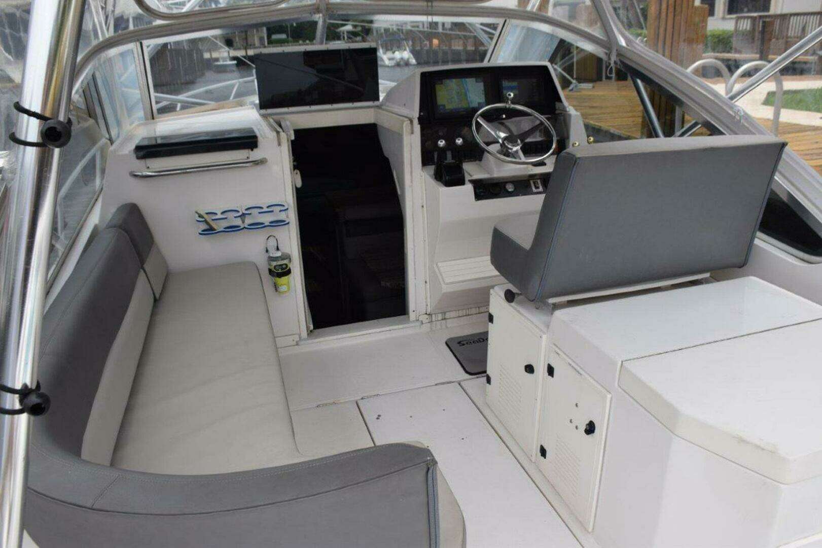 1995 Blackfin Combi 33 - Image 10
