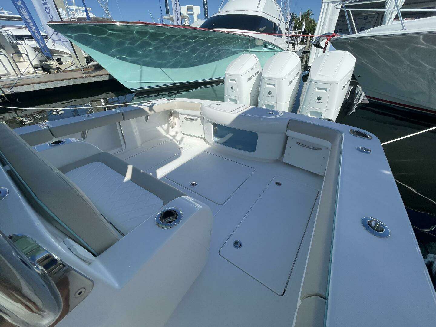 2026 Mag Bay 43 Center Console - Image 27