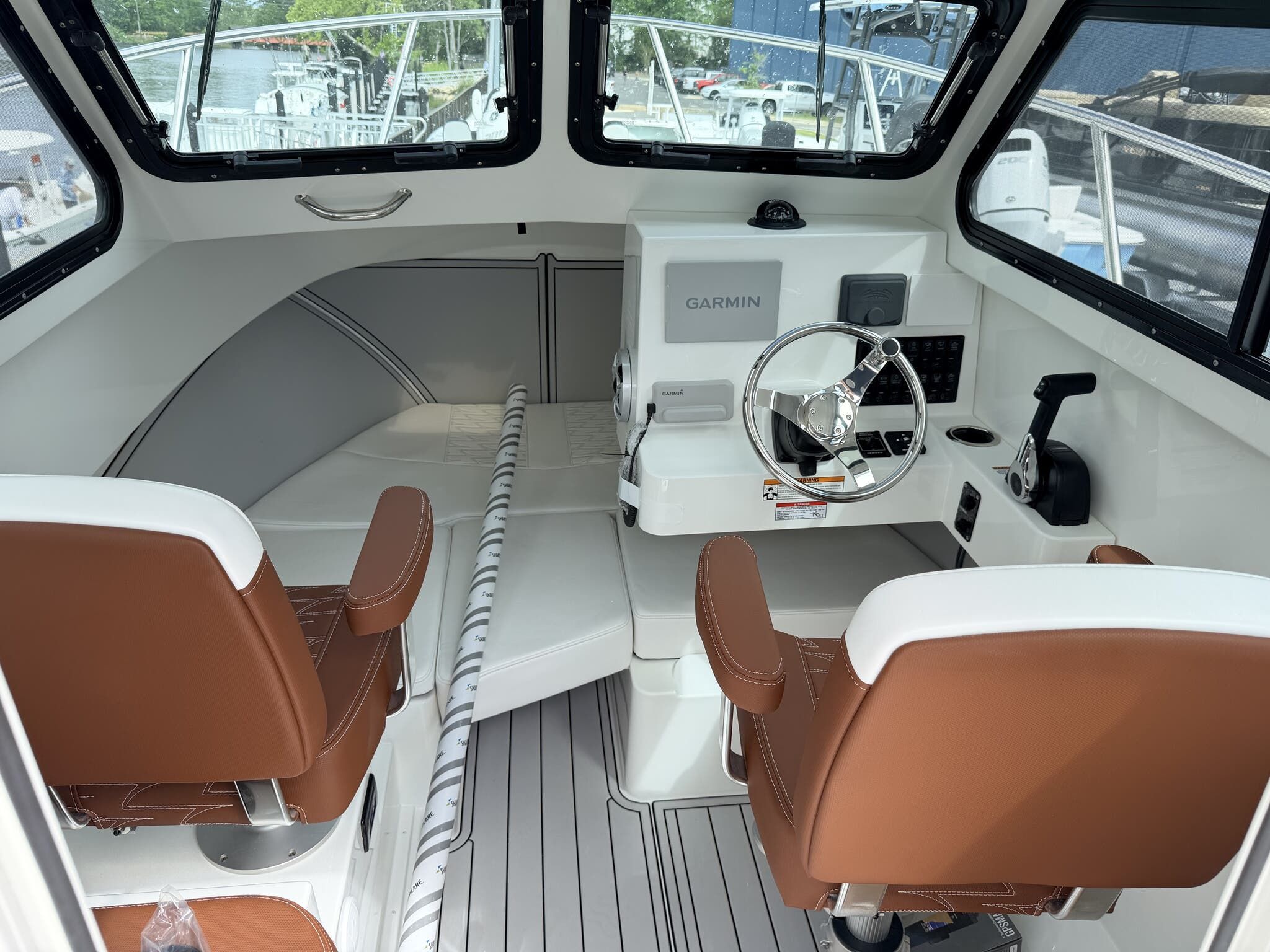 2026 Parker 227 Explorer WITH AC AND SEAKEEPER RIDE - 12