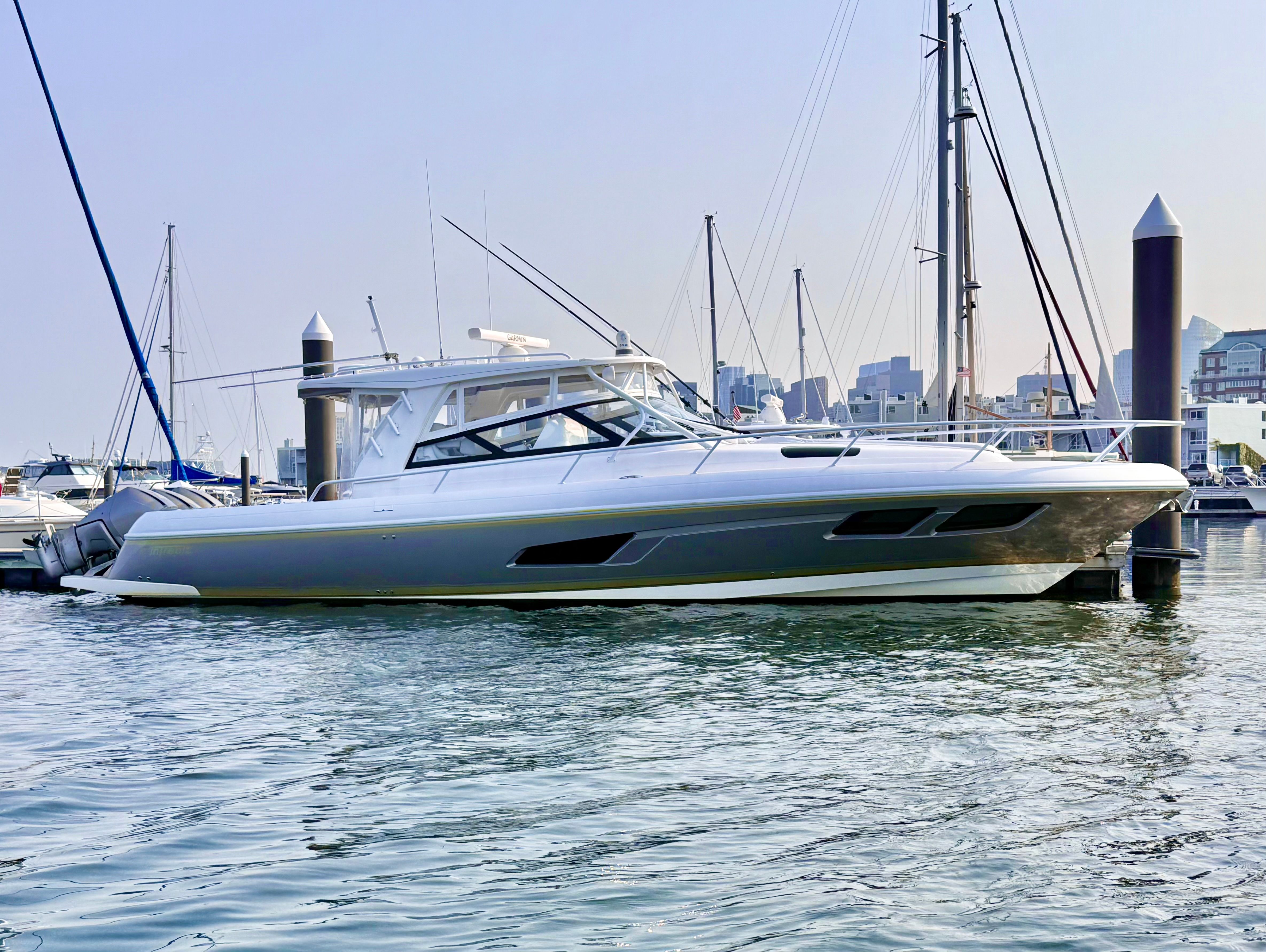 2021 Intrepid 438 Evolution
