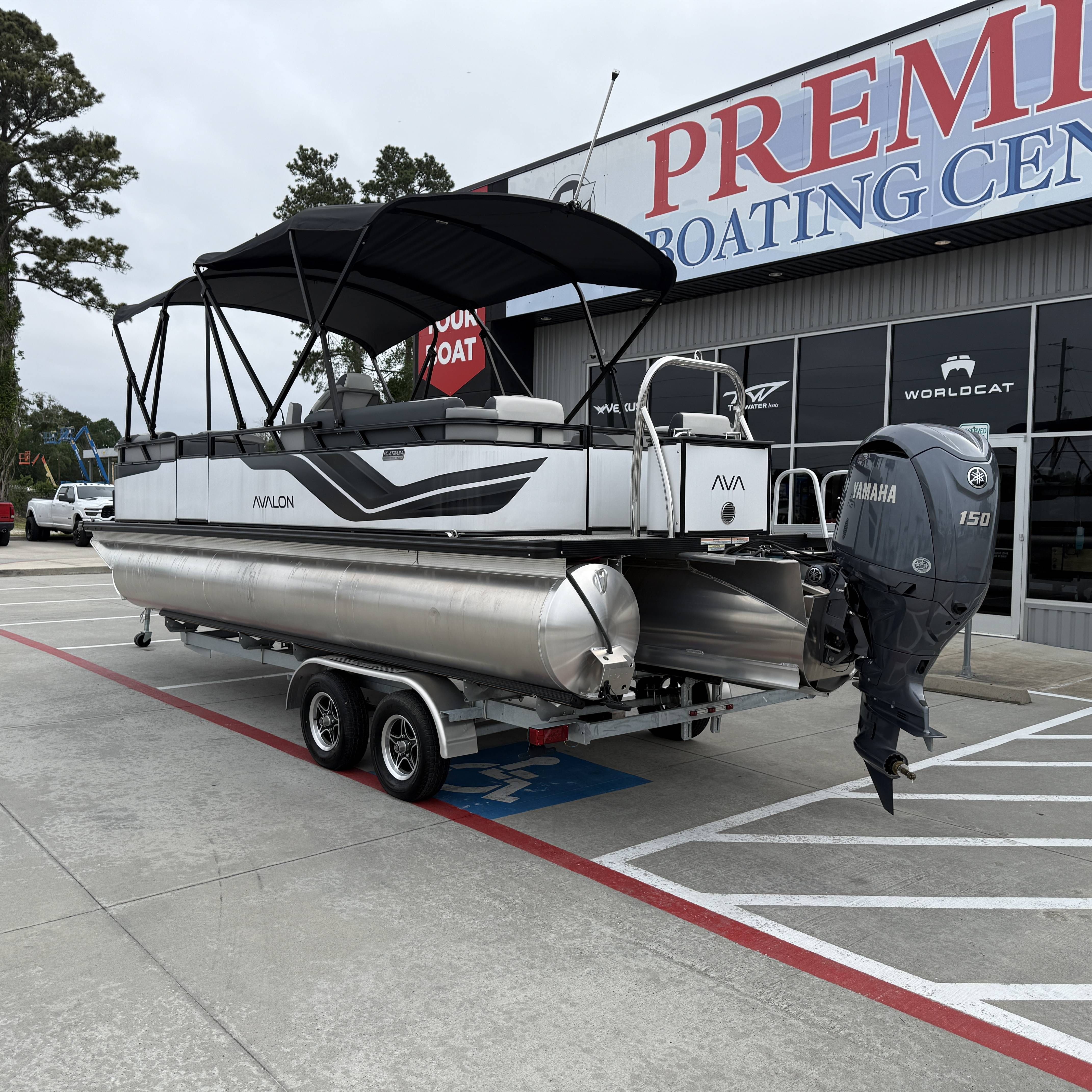 2025 Avalon Venture 85 Quad Lounge - 23' - 10