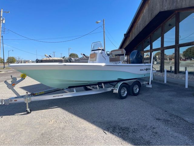 2026 NauticStar 214