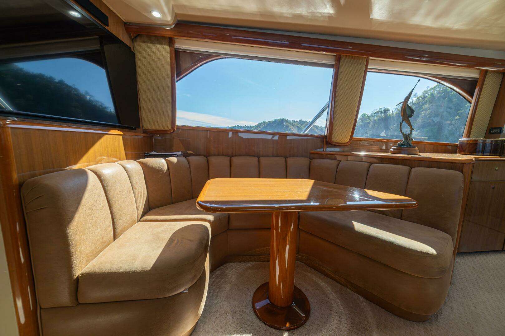 2006 Viking 56 Convertible - Image 39