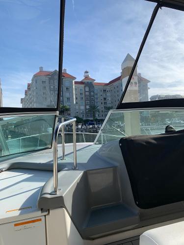 2006 Cruisers Yachts 320 Express - 26