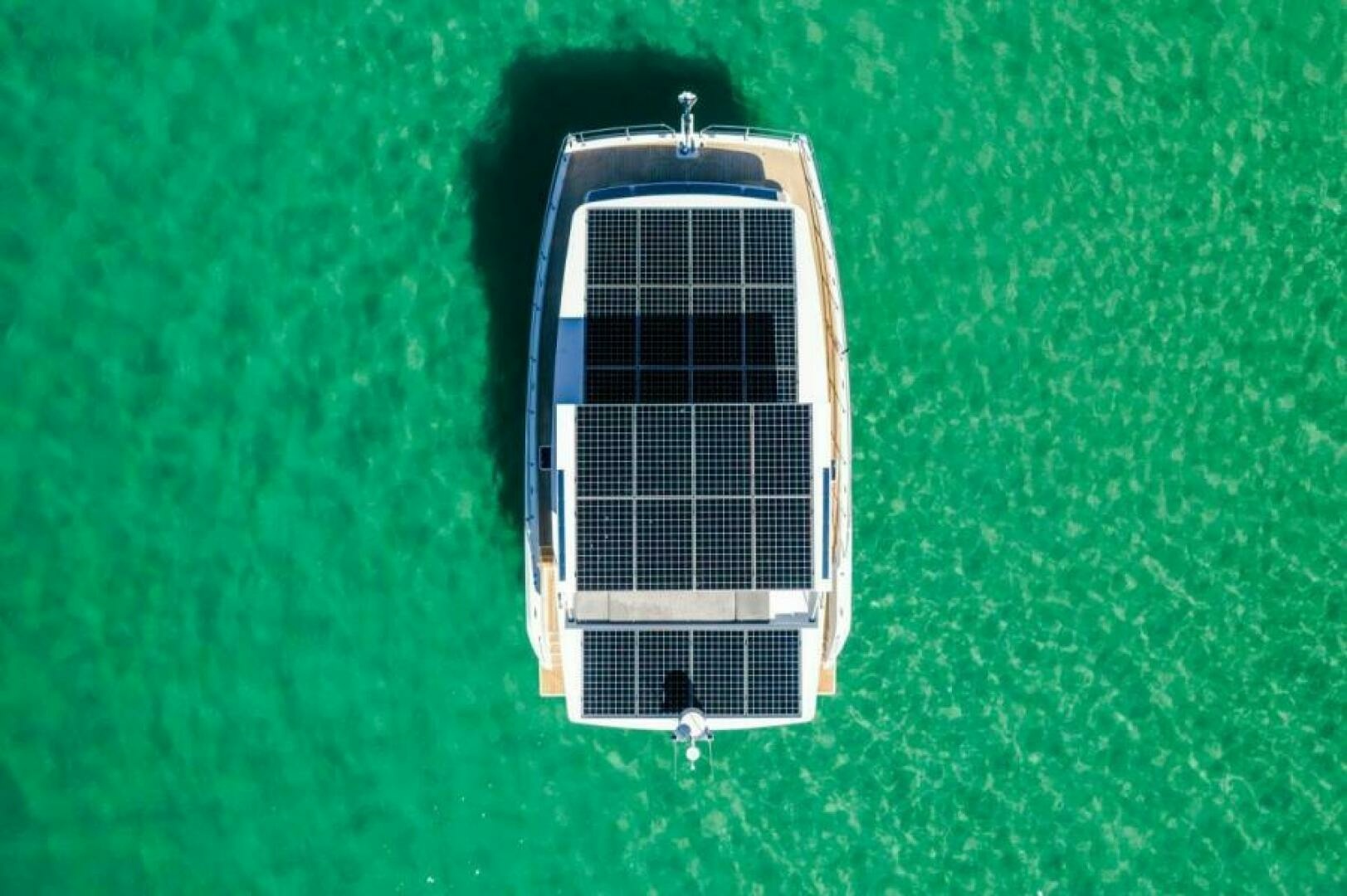 2022 Sunpower Yachts Solar-E 44 VIP - Image 5