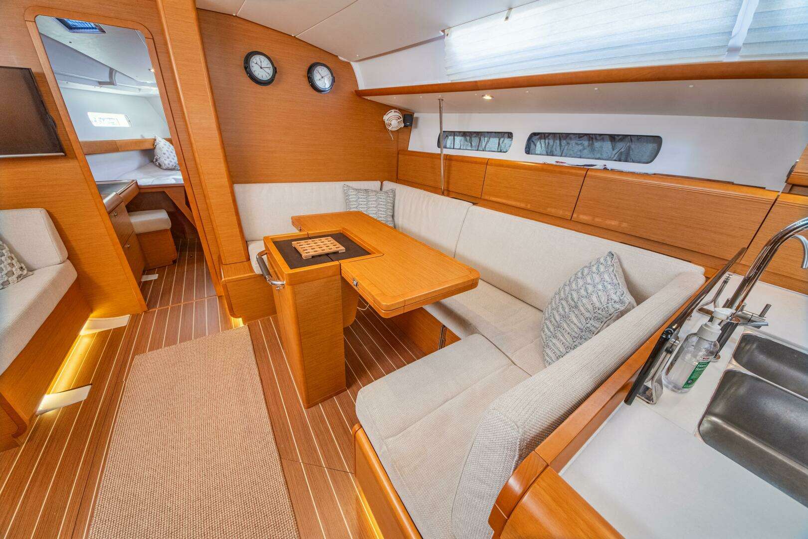 2016 Jeanneau 439 - Image 58