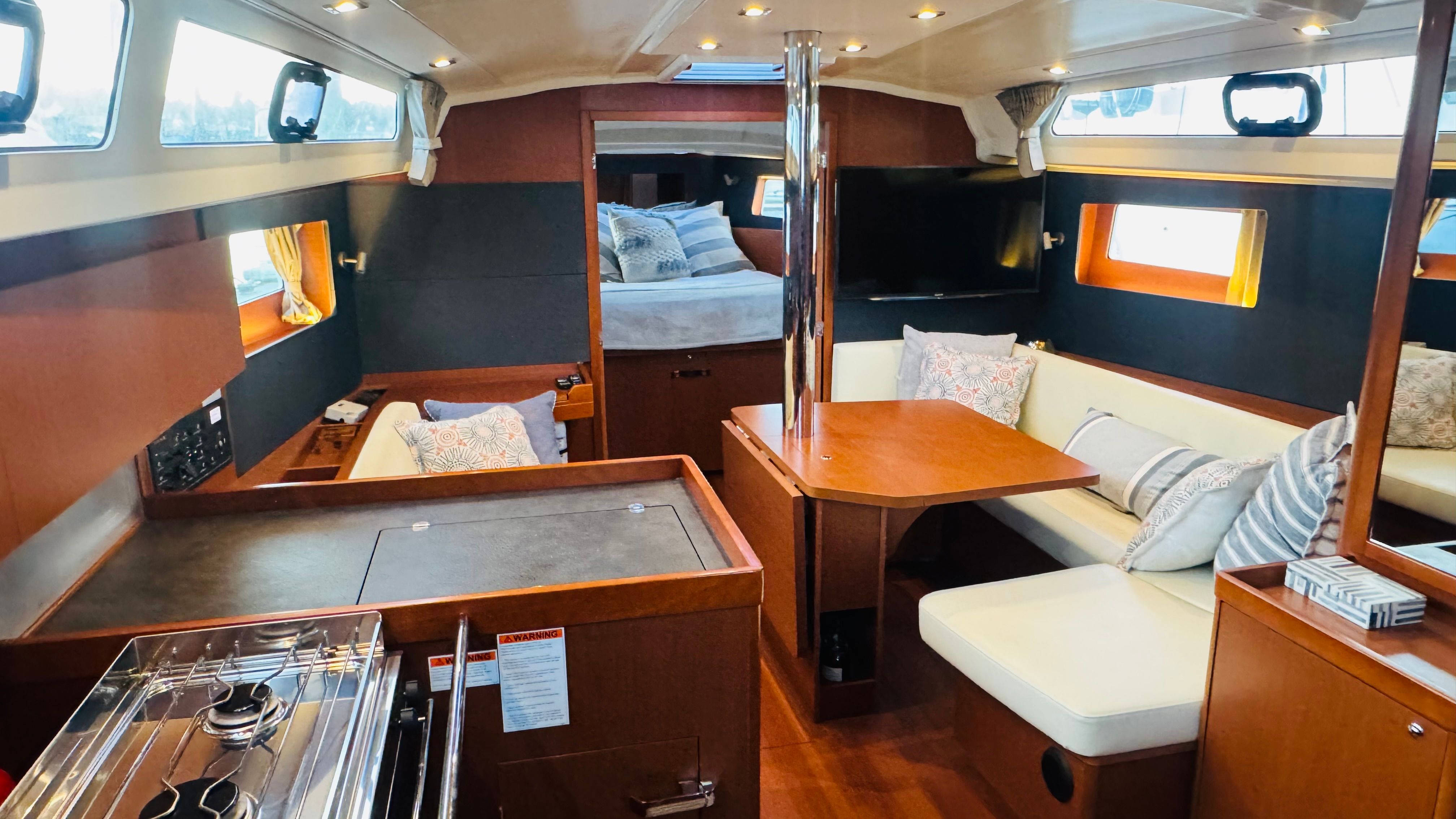 2018 Beneteau Oceanis 41.1 - 11