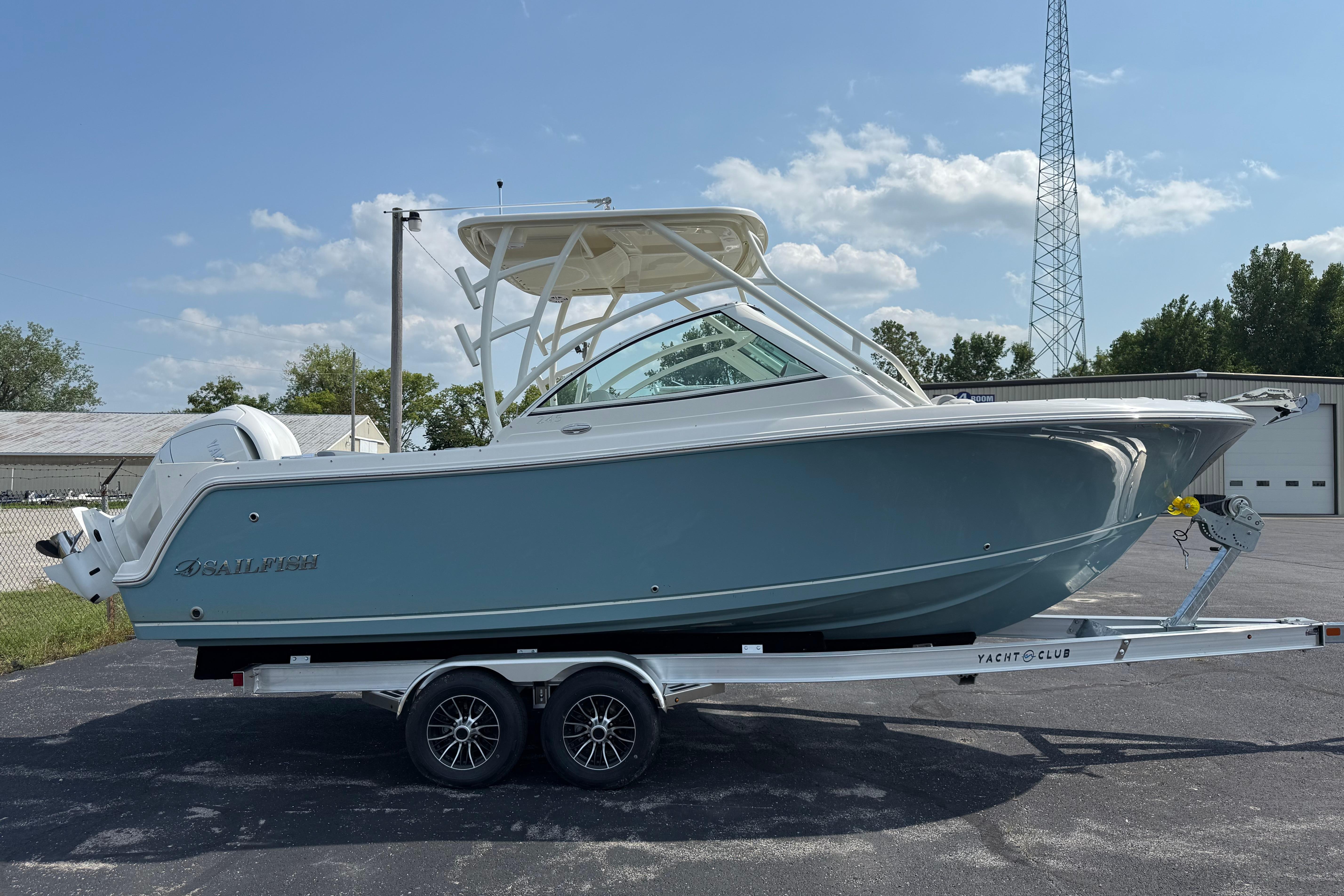 2025 Sailfish 245 DC