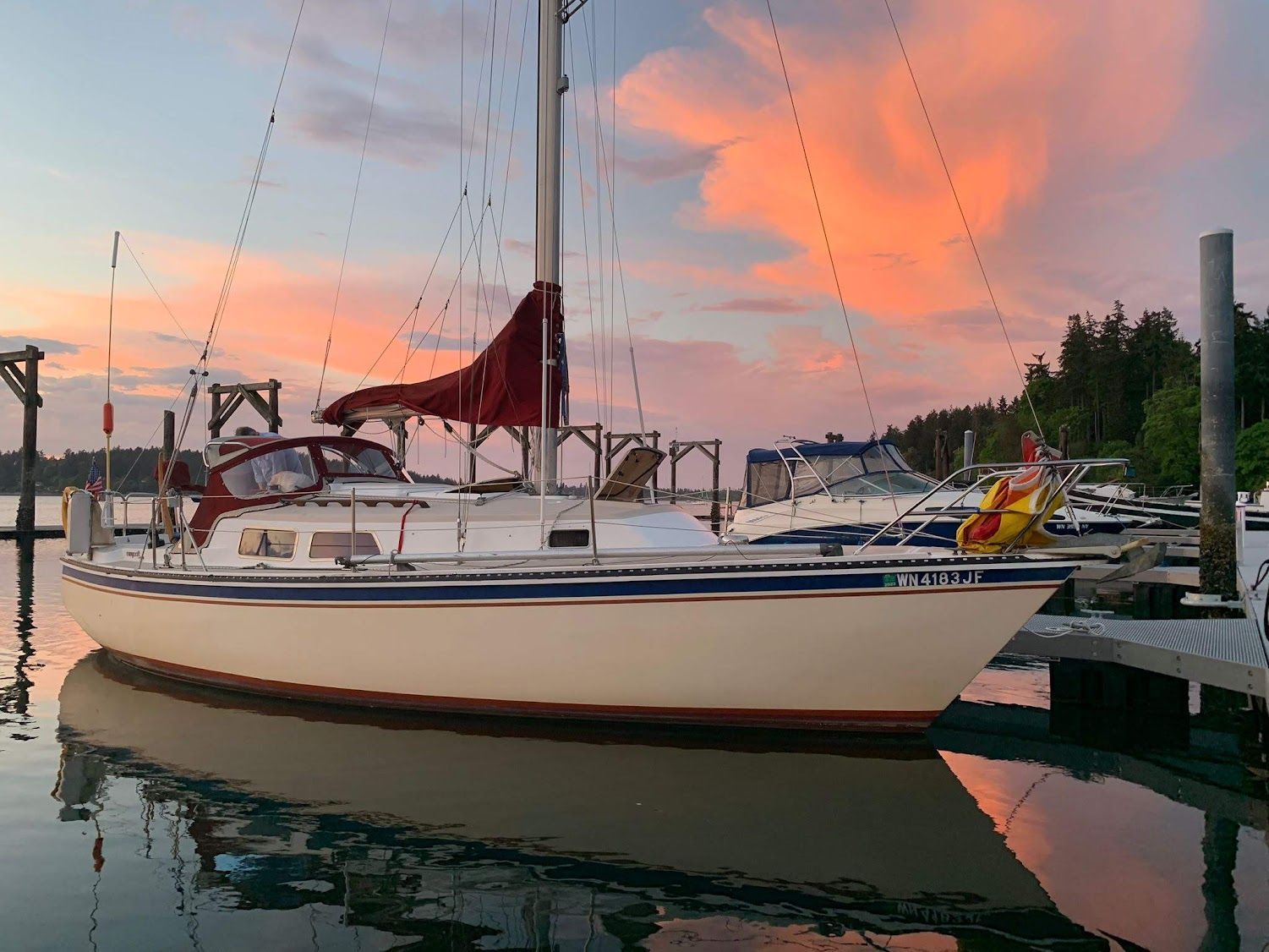 1983 Capital Newport 30